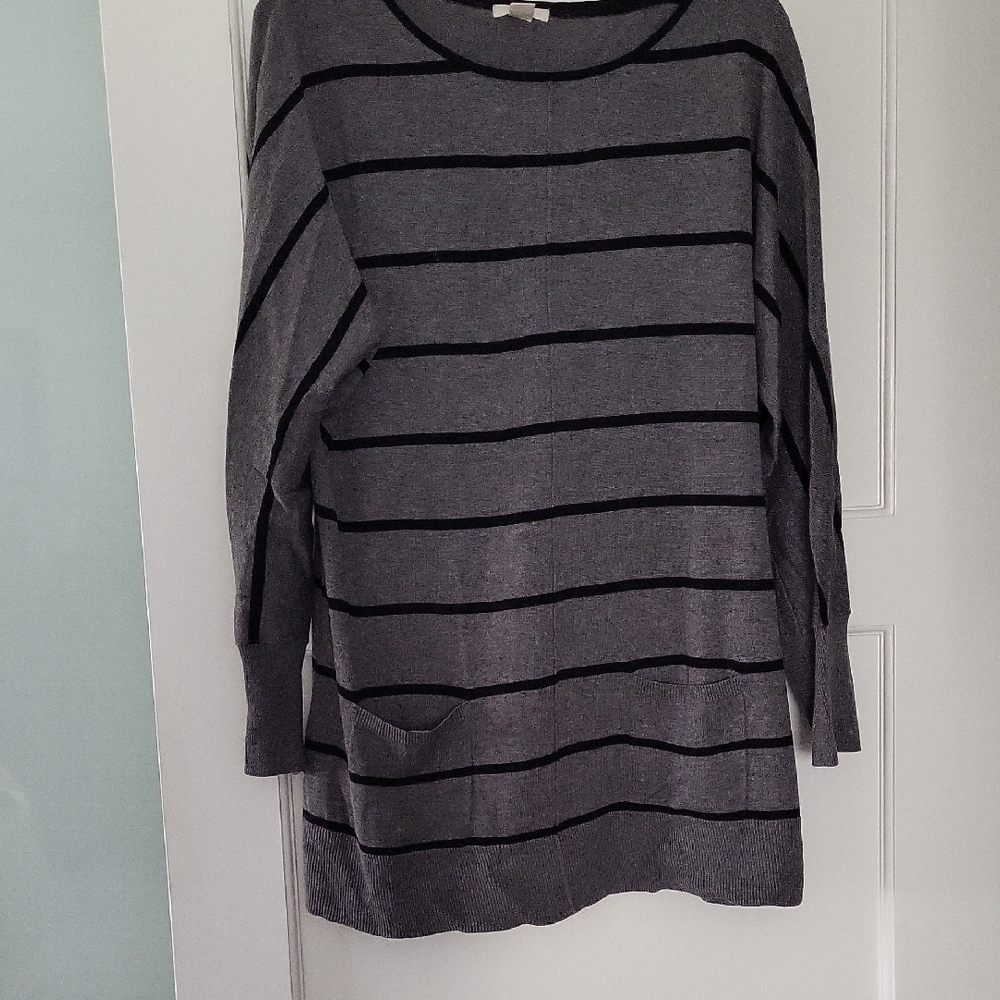 Caslon Gray and Black Crew Neck Sweater